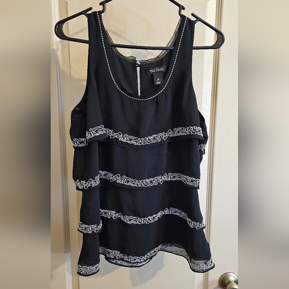 White House Black Market Medium Sleeveless Black Blouse Zips On The Side